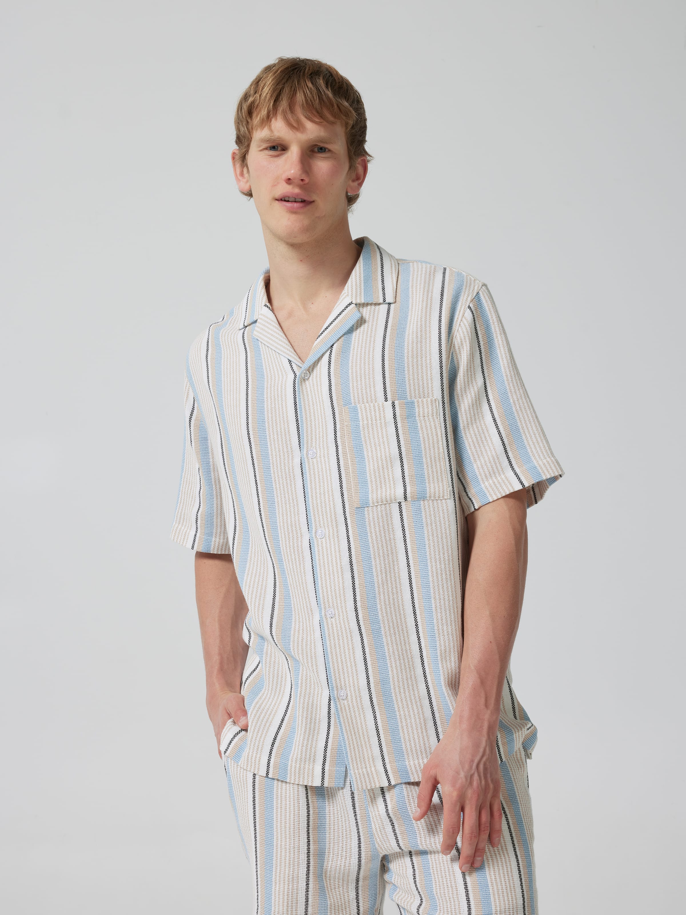 Trio V-Stripe Byron Suit Shirt