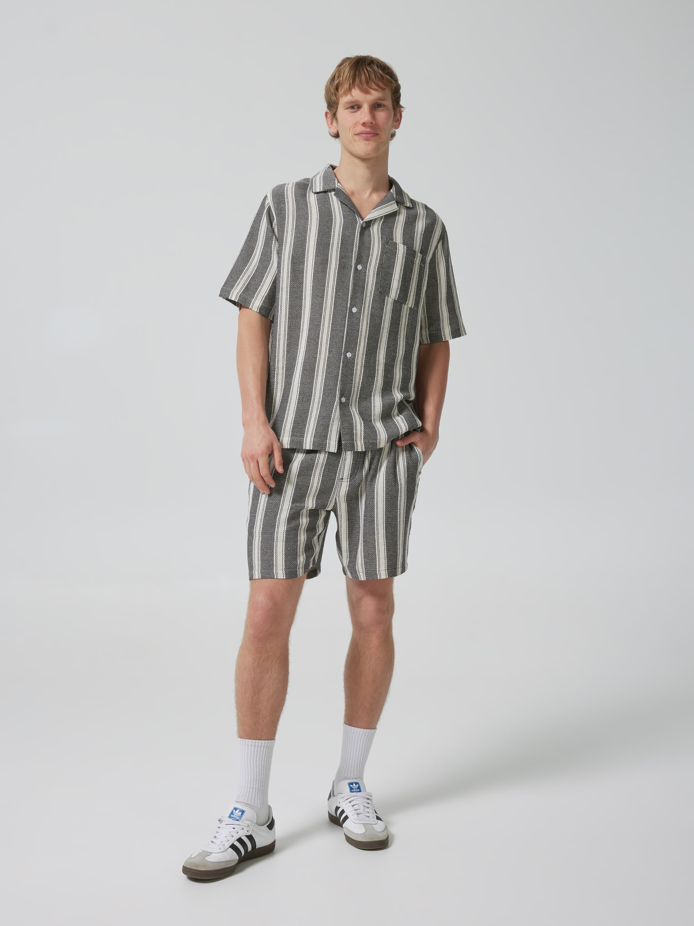 V-Stripe Byron Suit Shirt