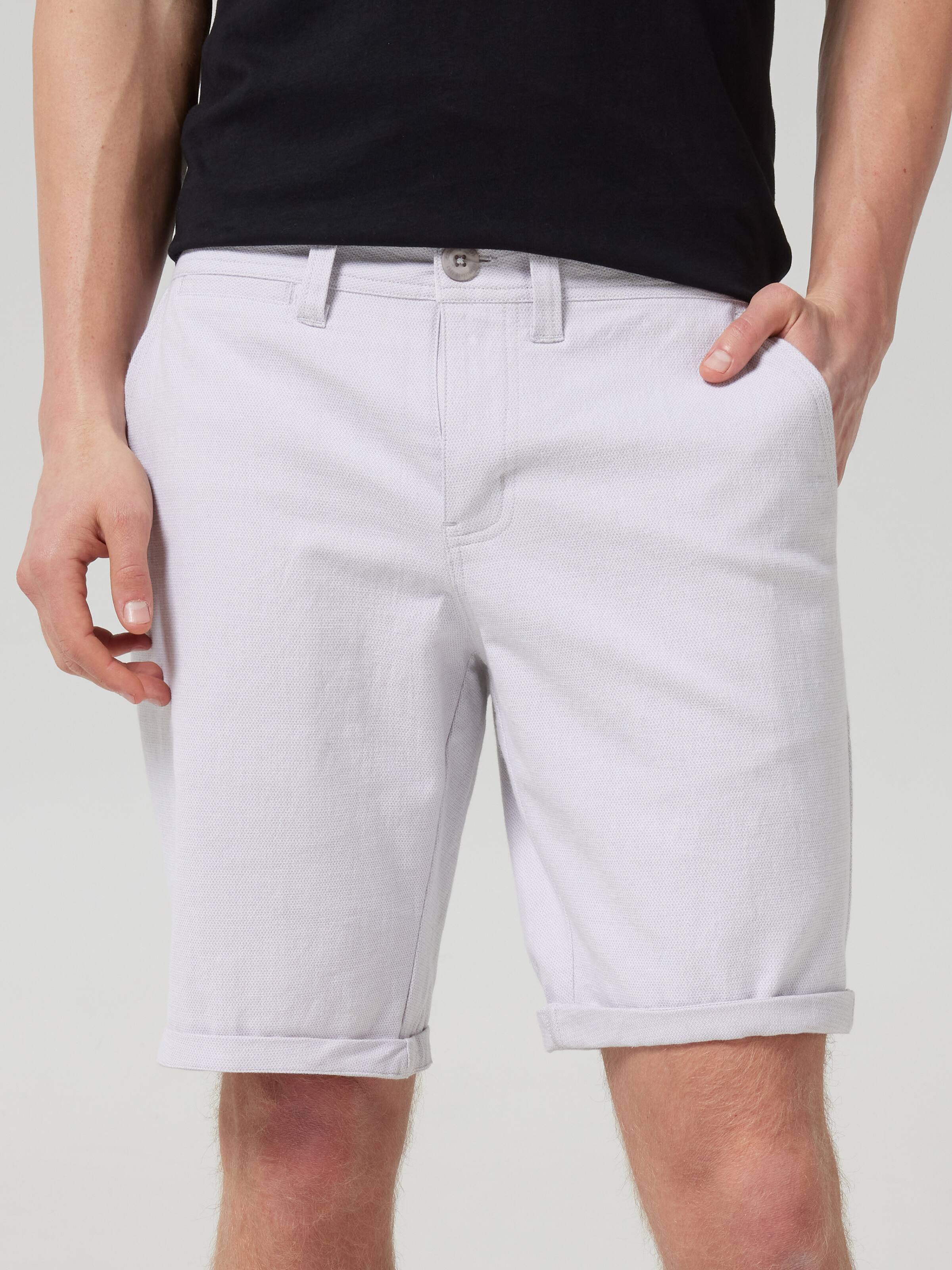 Chino Short Texture