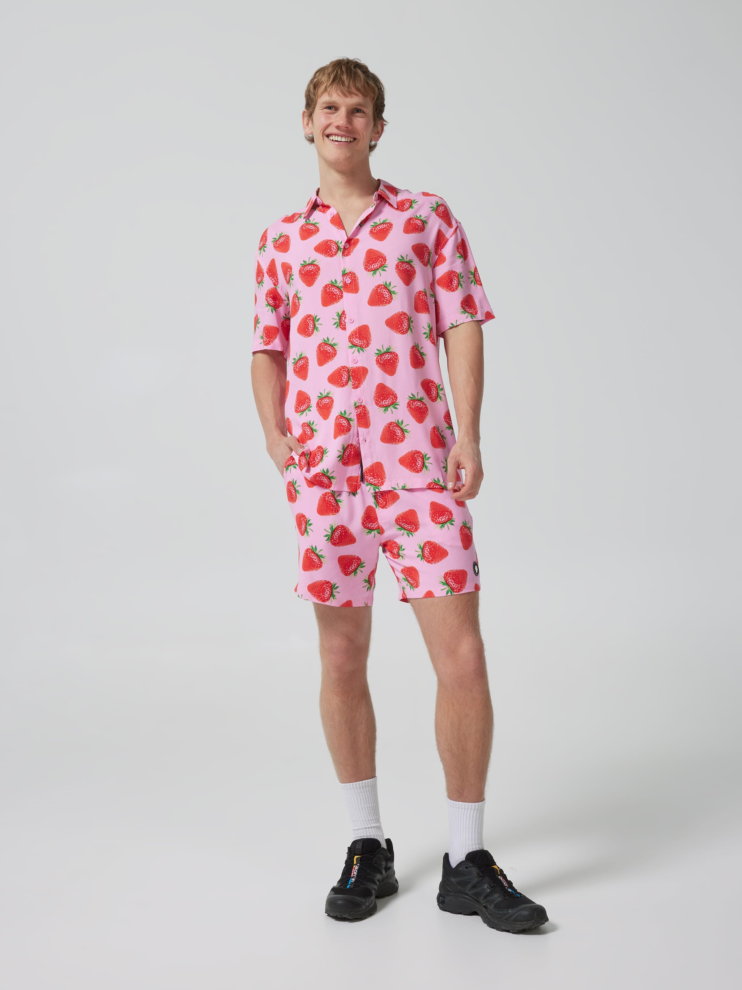 Resort Short - Strawberry