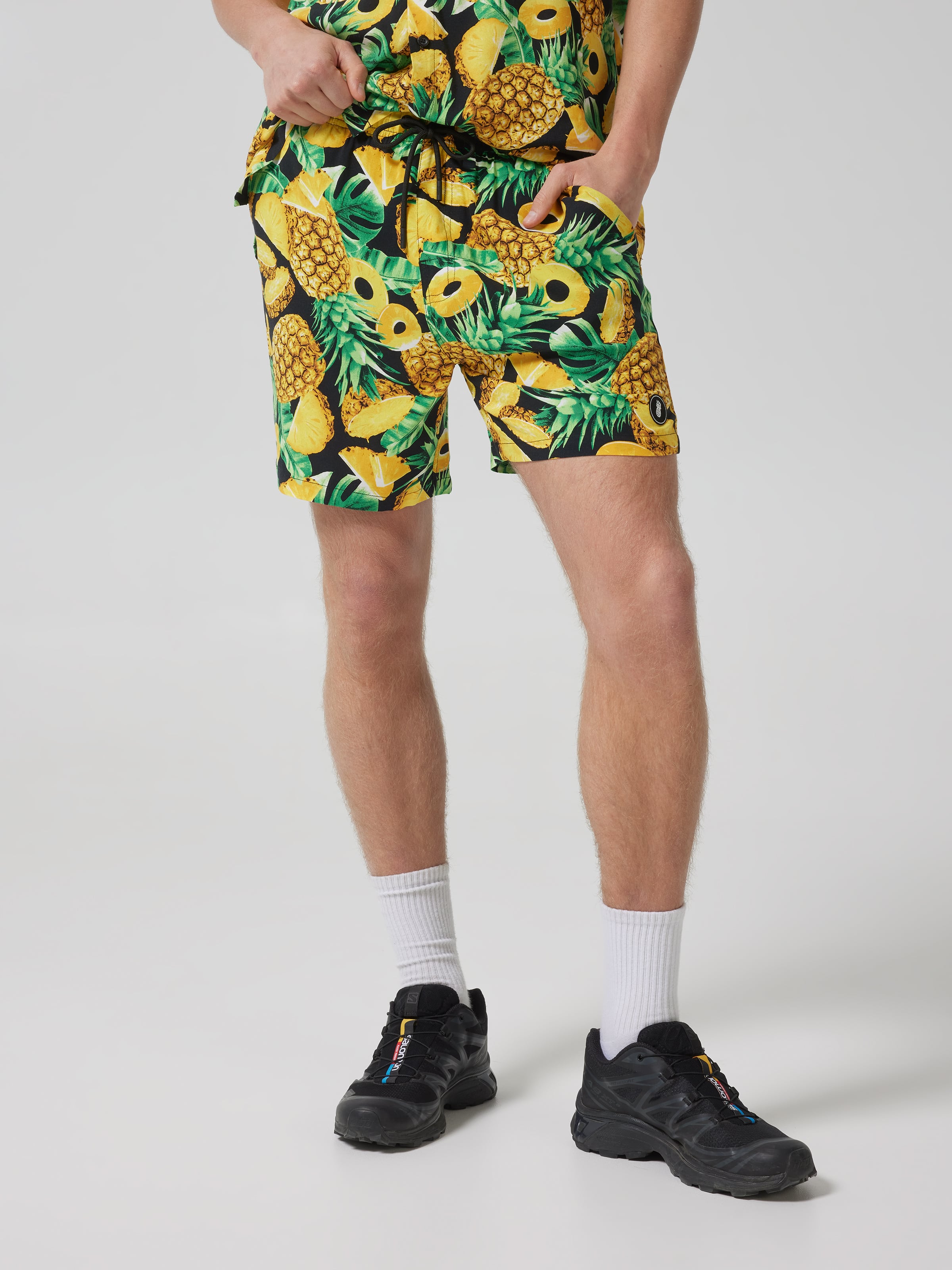 Resort Short - Pineapple