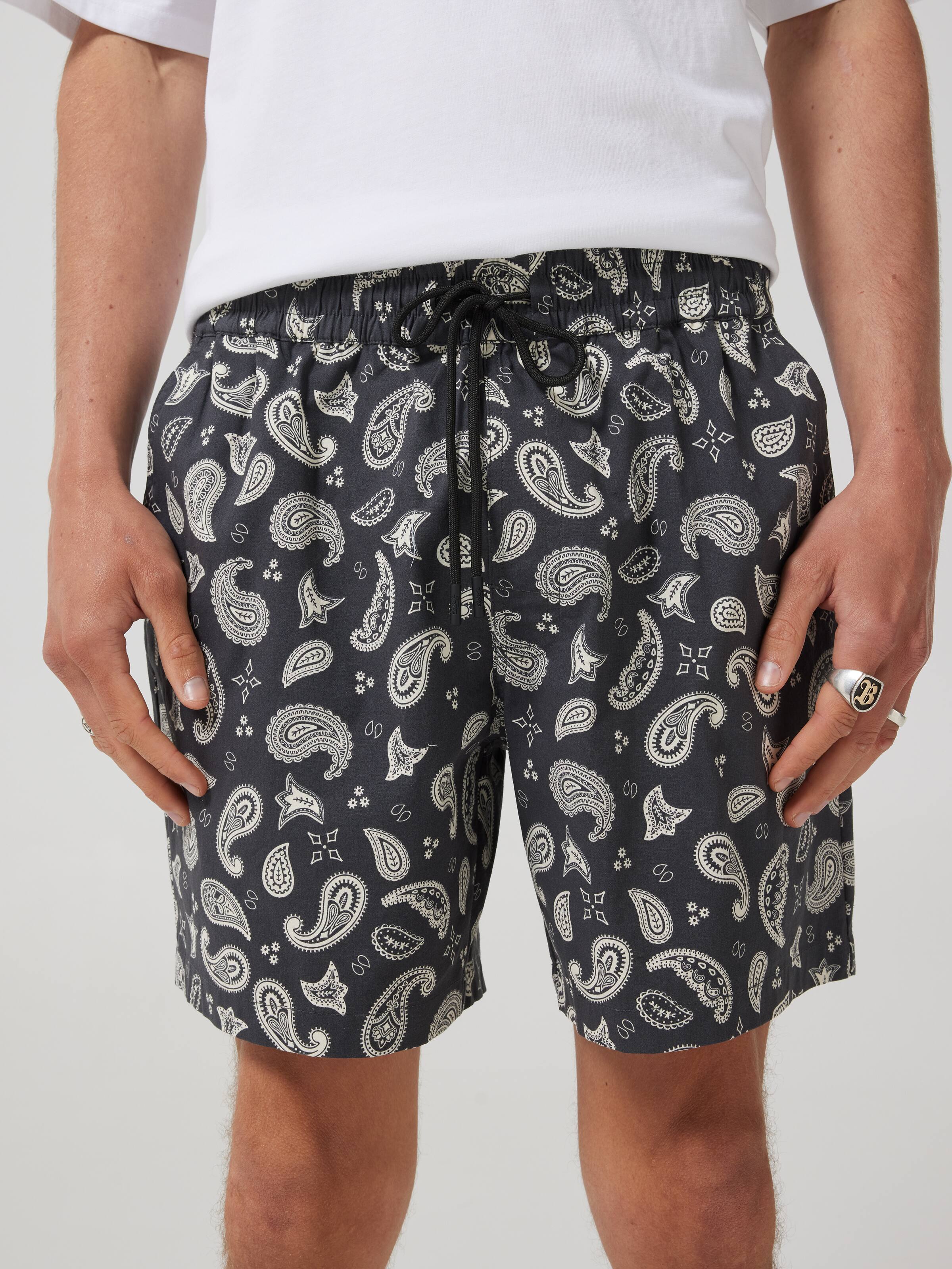 Volley Short - Paisley