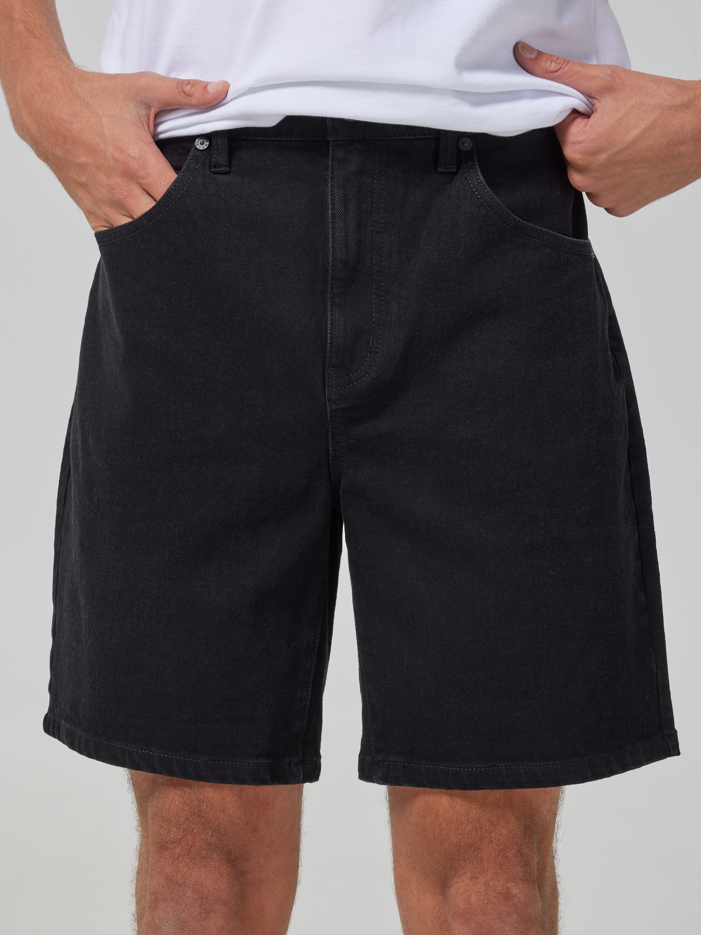 Saint Slim Short