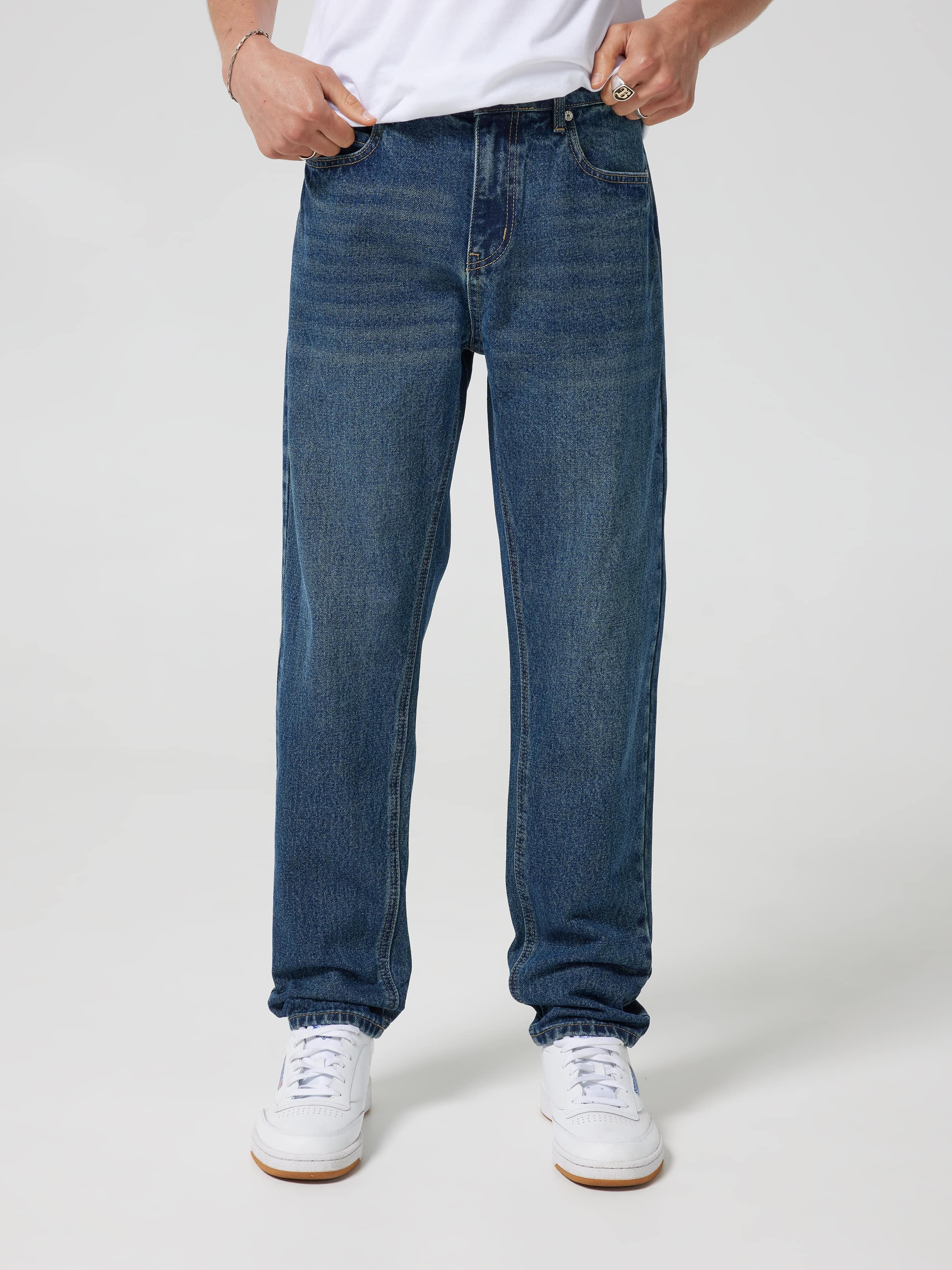 Roy Relaxed Tapered Jean