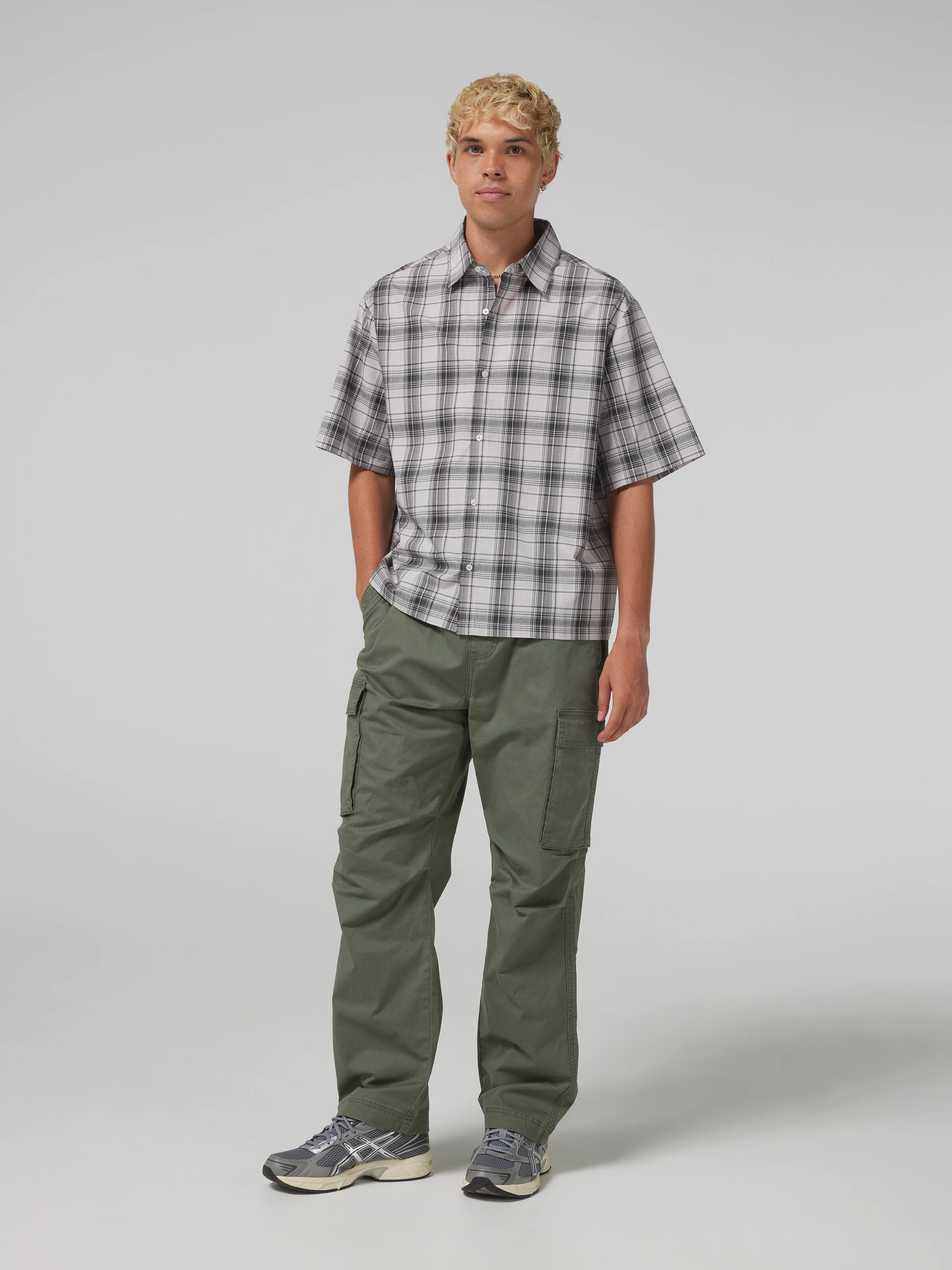 Ethan Elastic Waist Cargo Jean