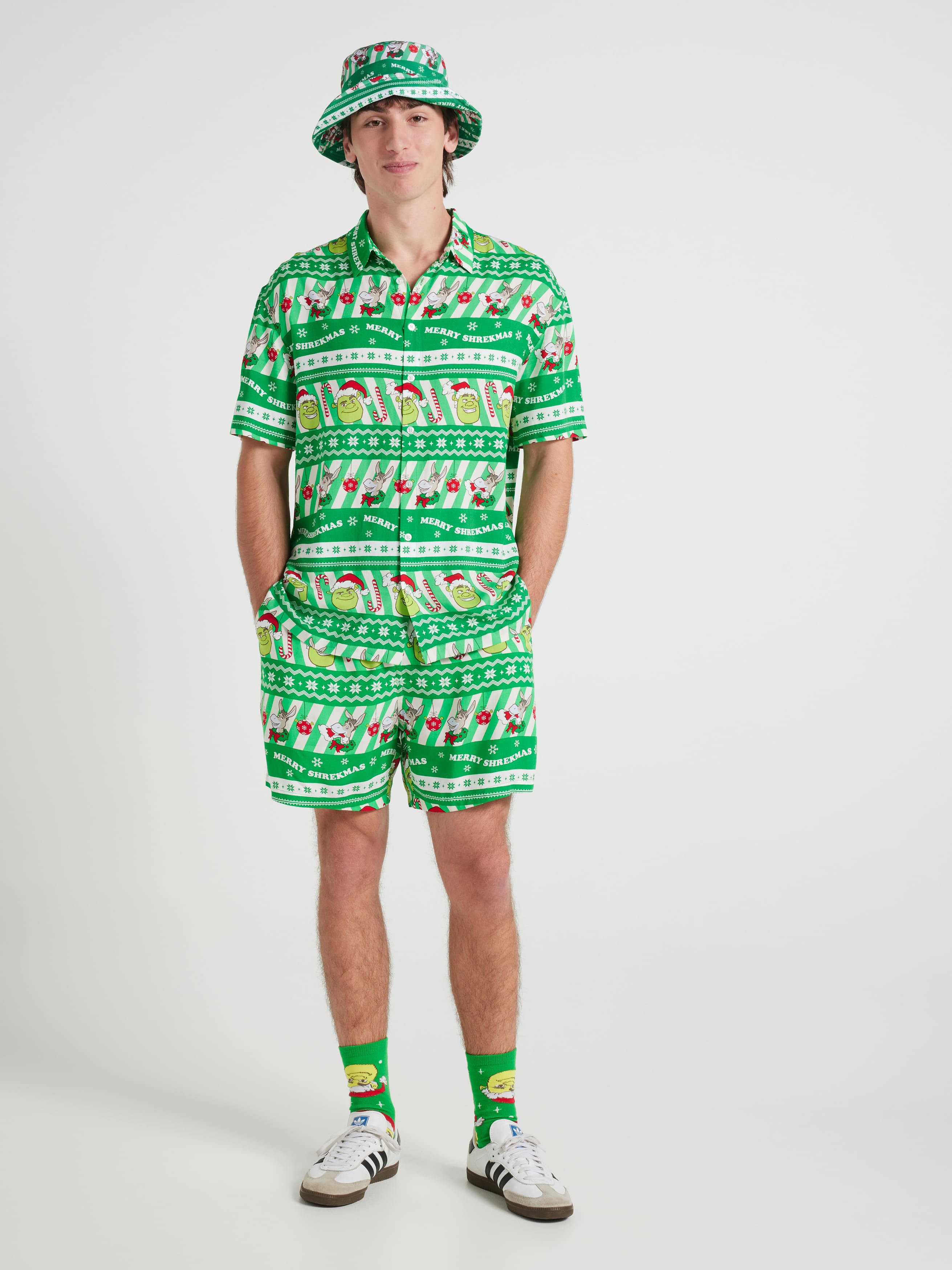 Xmas Shrek Resort Short