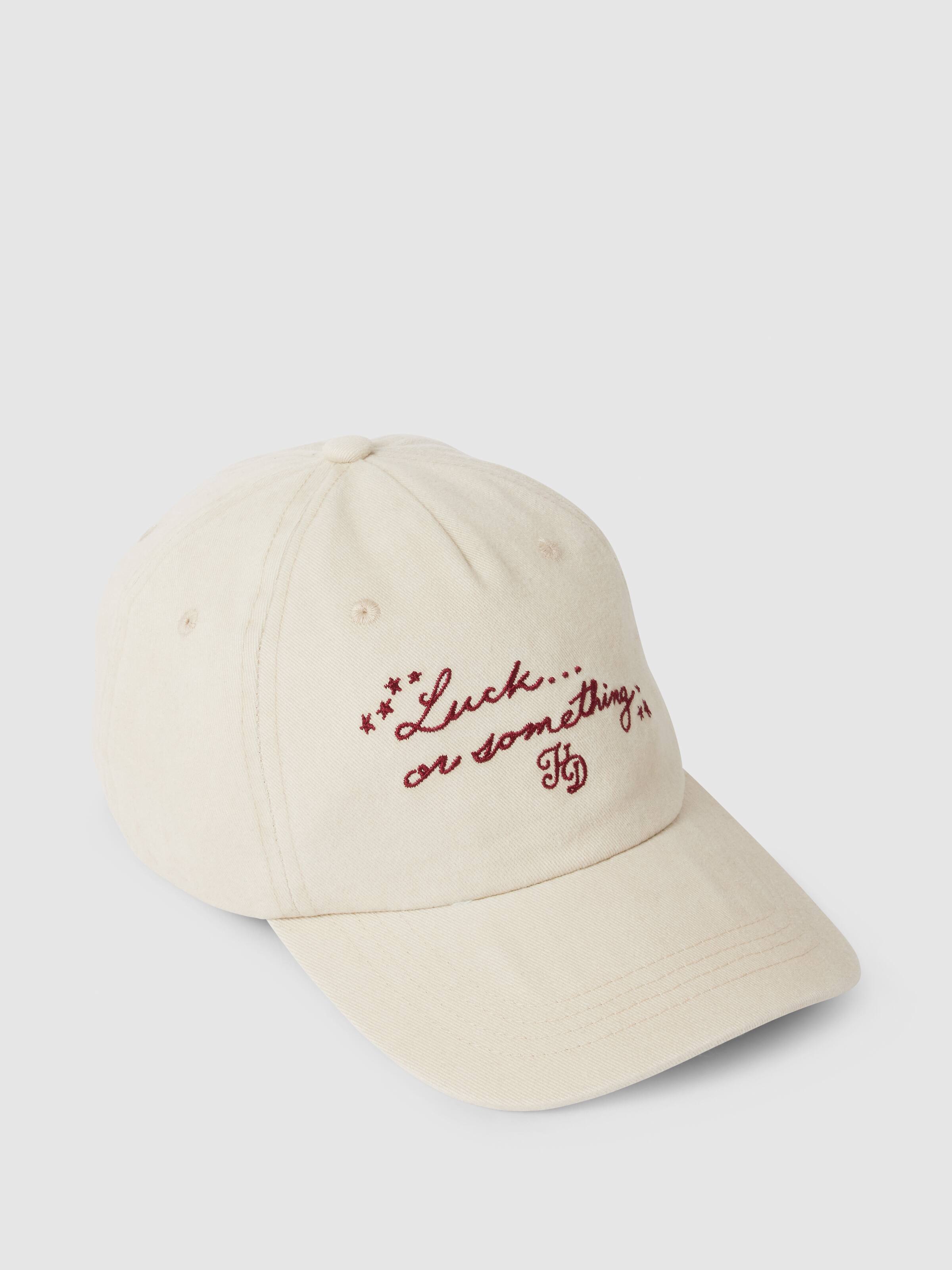 Hilary Duff Cap