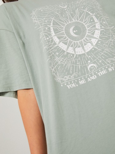 Kpop Demon Hunters Huntrix Star Oversized Tee                                                                                   