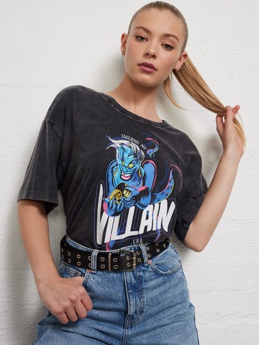 The Little Mermaid Ursula Oversized Tee                                                                                         