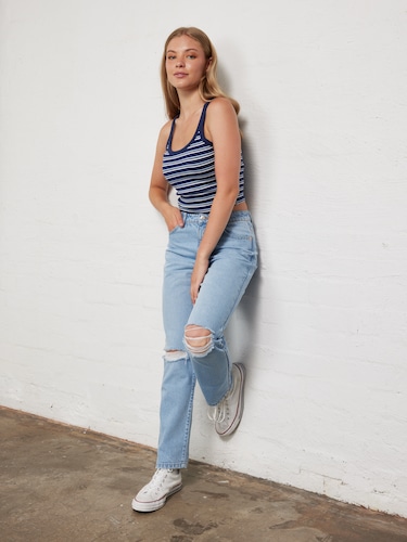 Brooke Straight Leg Rip Knee Jean                                                                                               