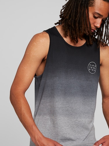 Basic Long Sleeve Tee                                                                                                           