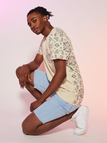 Natural Pocket Paisley Tee                                                                                                      